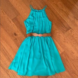 Cute turquoise dress!